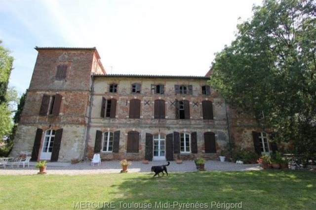 8 bedroom Castle For Sale: 31450 BAZIEGE