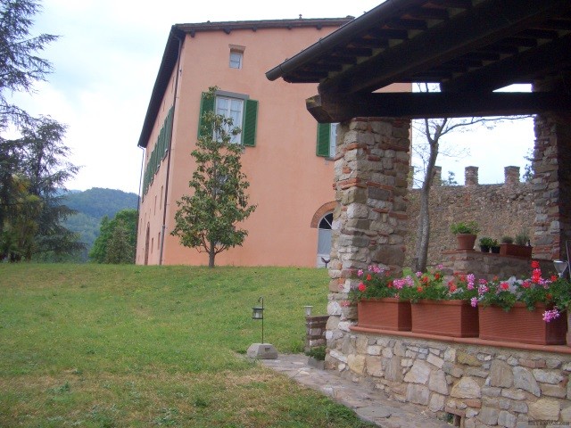 Villa - For Sale - Hills around Lucca -.. - 2