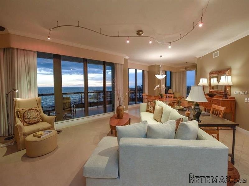 2 bedroom Town House For Sale: 1281.. - 2