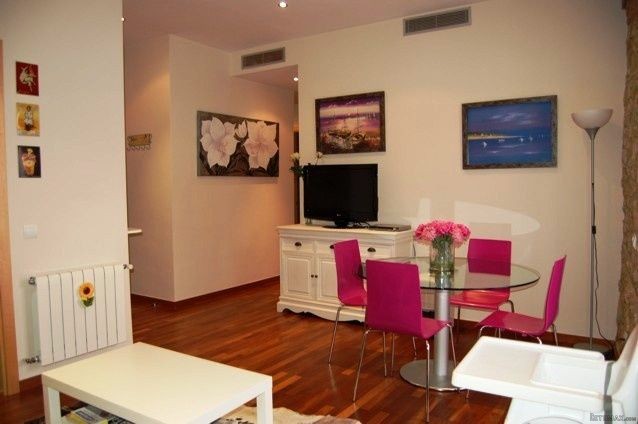 3 Bedrooms - Apartment - Girona - For..