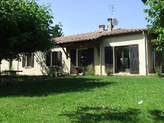 Situated In A Quiet Estate Only 1km..