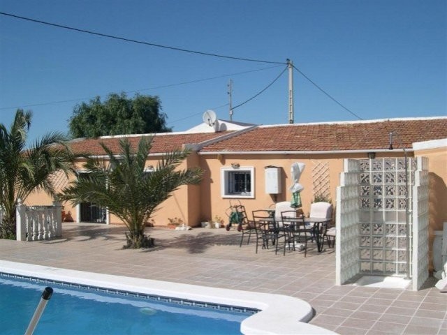 4 bedroom, 3 bathroom Finca / Country..