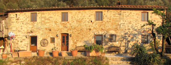 Country/farmhouse - For Sale - East of..
