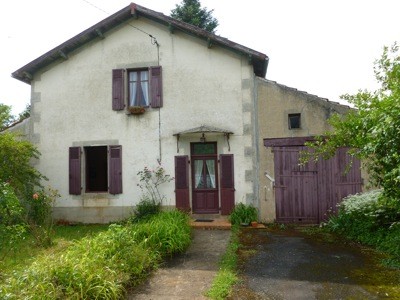 Detached Stone House With Large Garden