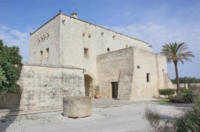 5 bedroom House For Sale: Melendugno.. - 2