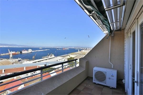 3 bedroom Apartment For Sale: Lord.. - 2