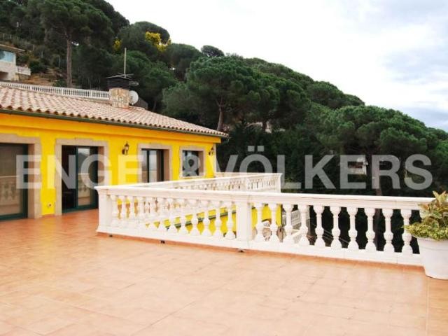 Large property with sea views, Costa BCN - 2