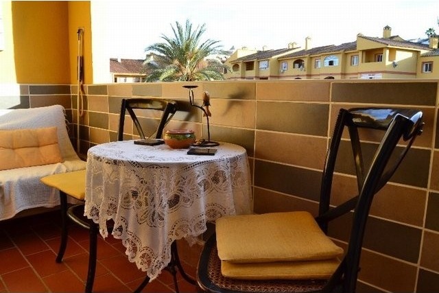 Apartment - A tastefully furnished top.. - 2