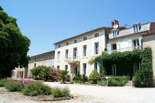 House For Sale: 11000 CARCASSONNE