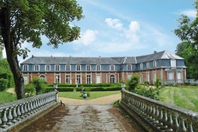 7 bedroom Castle For Sale: 60200 OISE