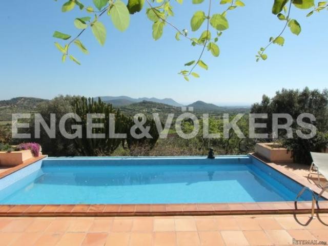 Property with panoramic views of the sea - 2