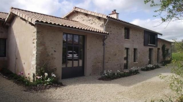 4 bedroom Country House For Sale: 79310.. - 2
