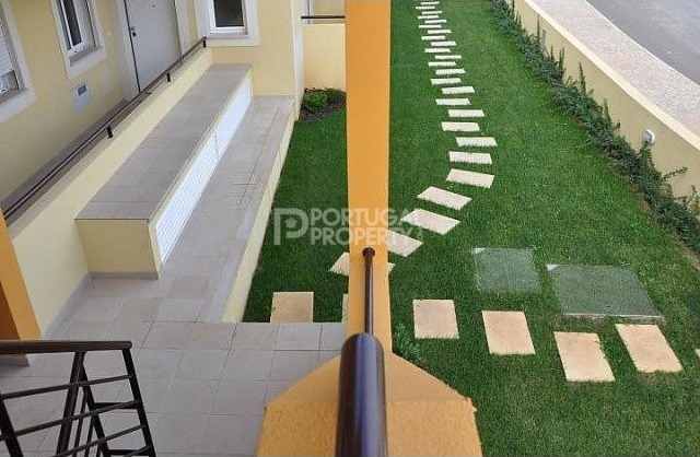 A modern one bedroom apartment near the.. - 2