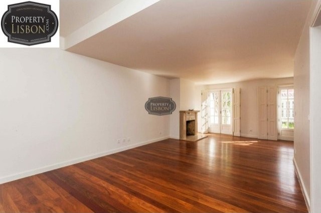 Fully Remodeled 3 Bedroom Lisbon..
