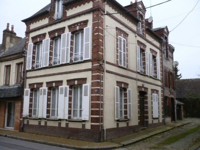 The Merlerault Sale House