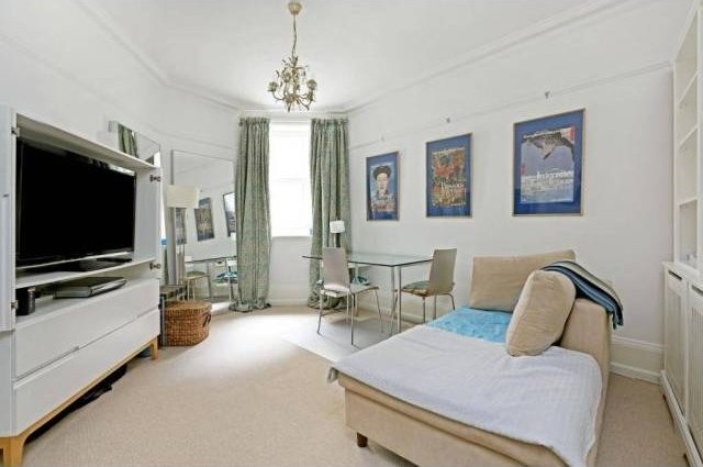 Manor House, Marylebone Road, London NW1 - 2