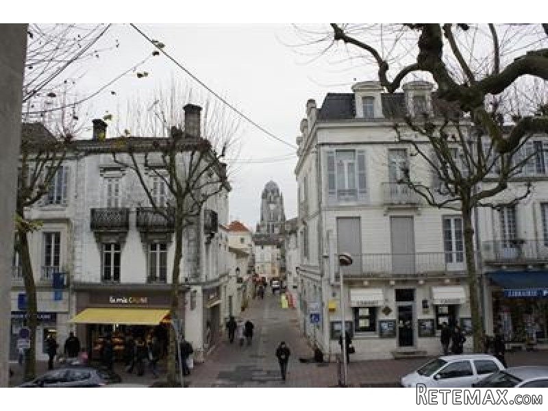 2 Bedrooms - Apartment -..
