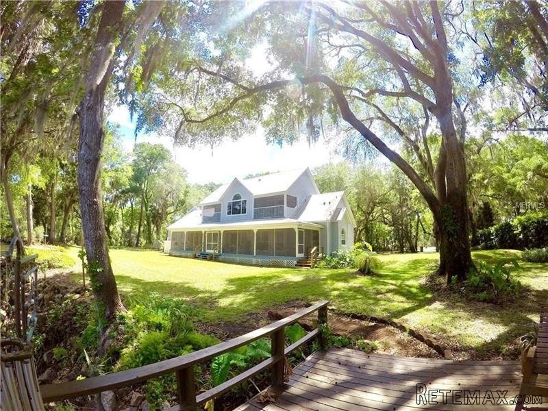 5 bedroom Property For Sale: 10700..