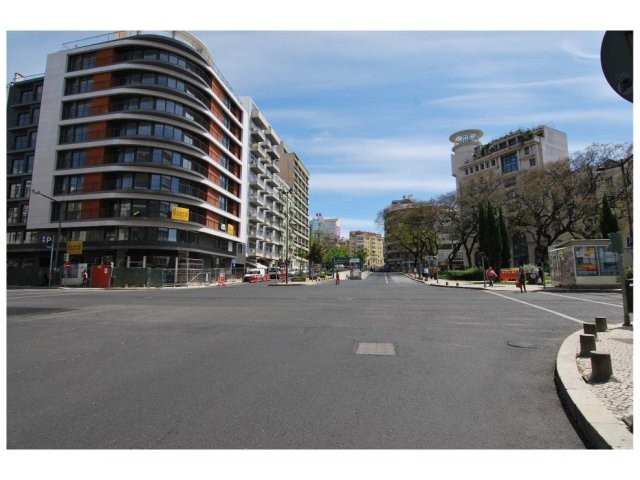 4 Bedrooms - Apartment - LISBON - For..