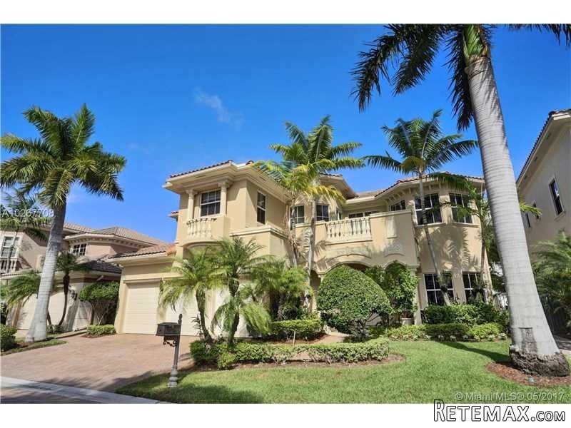 6 bedroom House For Sale: 1205 Hatteras..