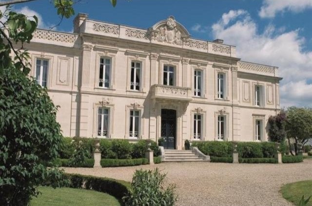 8 bedroom Castle For Sale: 16100 COGNAC