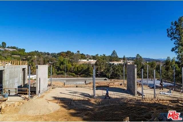 642 Perugia | Los Angeles, CA 90077 - 2
