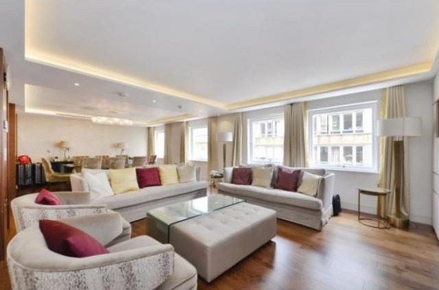 3 Bedrooms - Apartment - London - For..