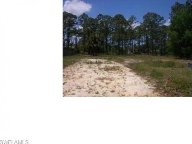 407 Canton Ave, Lehigh Acres - 2