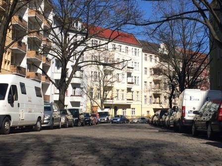 Attractive Altbau Apartment in Good..