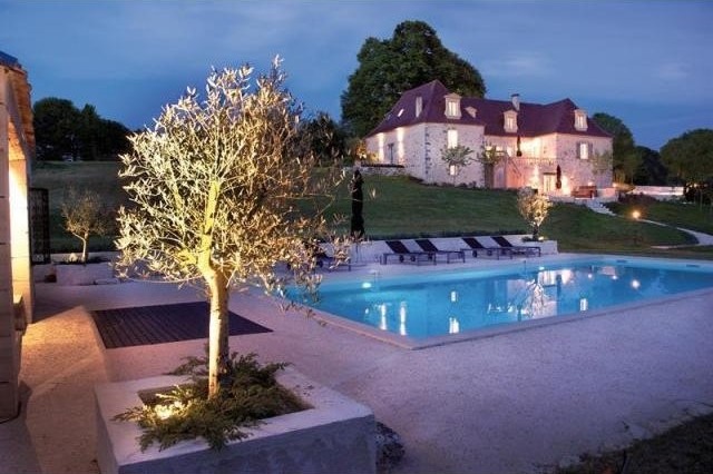 5 bedroom Property For Sale: Aquitaine..