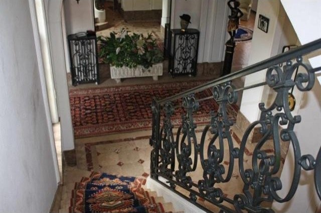 6 bedroom House For Sale: 62000 ARRAS - 2