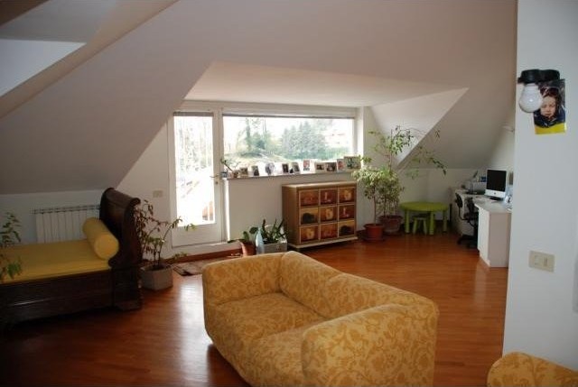 4 bedroom Villa For Sale: Nebbiuno, IT - 2