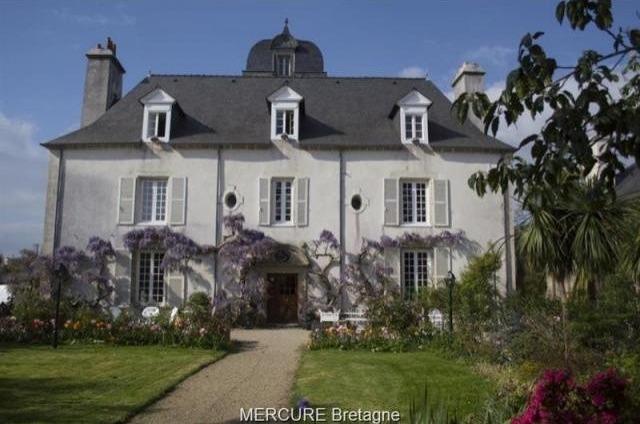 6 bedroom Character For Sale: 56400..