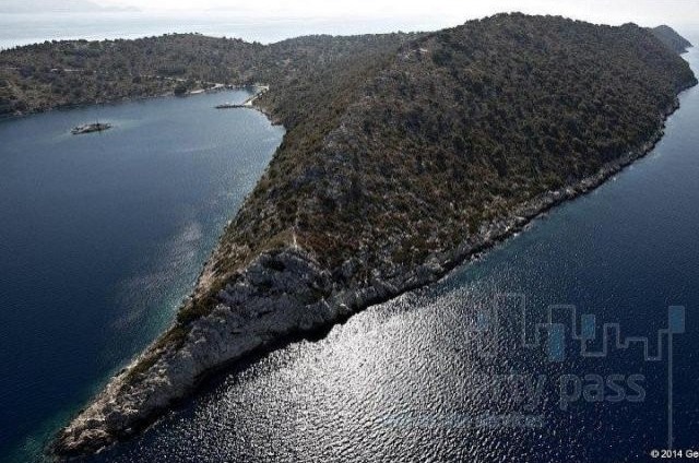 Plot For Sale: CASTOS ISLAND