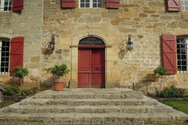 9 bedroom Castle For Sale: 46000 FIGEAC - 2