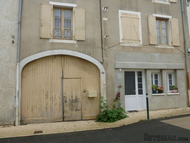 Town House To Modernise - 2