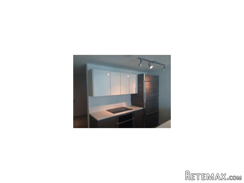 2 bedroom Flat For Sale: 1100 S MIAMI.. - 2