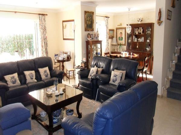 4 bedroom Terraced House For Sale:.. - 2
