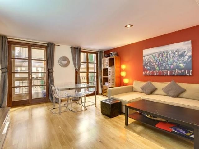 Modern apartment close to Plaza Mayor..