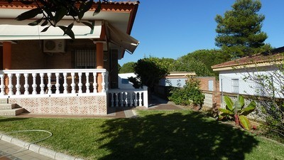 Villa - A four bedroom and two bathroom.. - 2