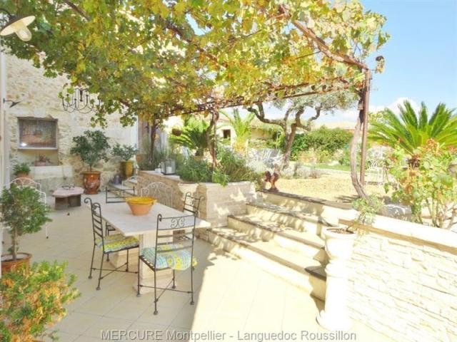 6 bedroom House For Sale: 34500 BÉZIERS - 2