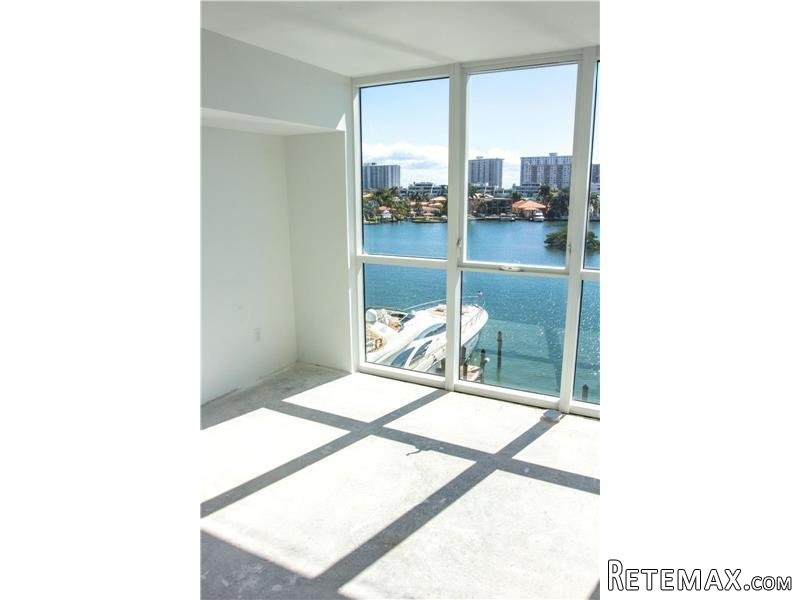 3 bedroom Flat For Sale: 400 Sunny.. - 2