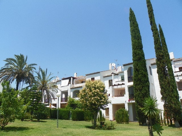 2 Bed Apartment for sale in El Paraiso