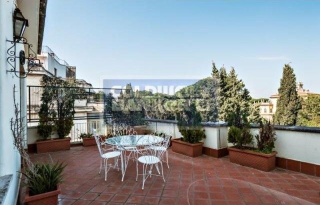 3 Bedrooms - Attic - For Sale
