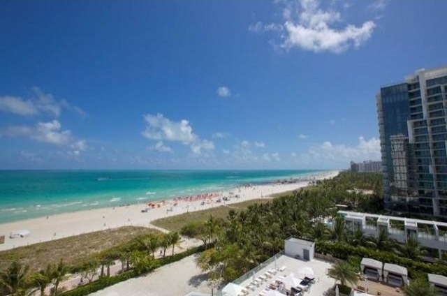 2 bedroom Flat For Sale: 2301 COLLINS..