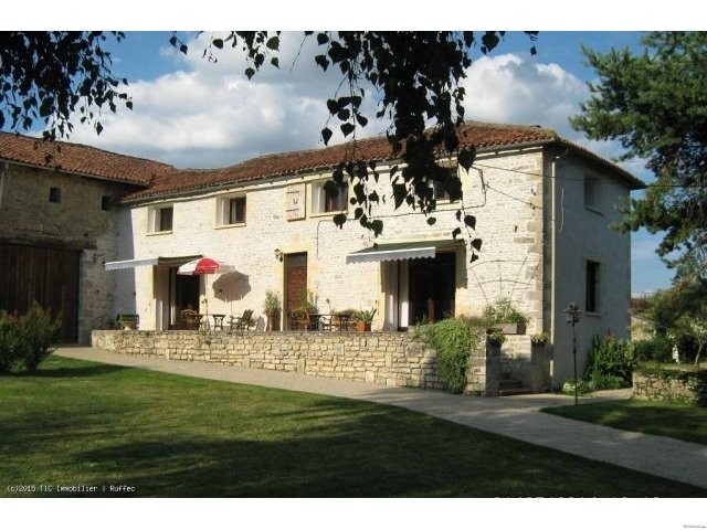 5 bedroom renovated stone house - Close.. - 2