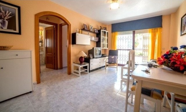 2 Bed Apartment near Marina - 2