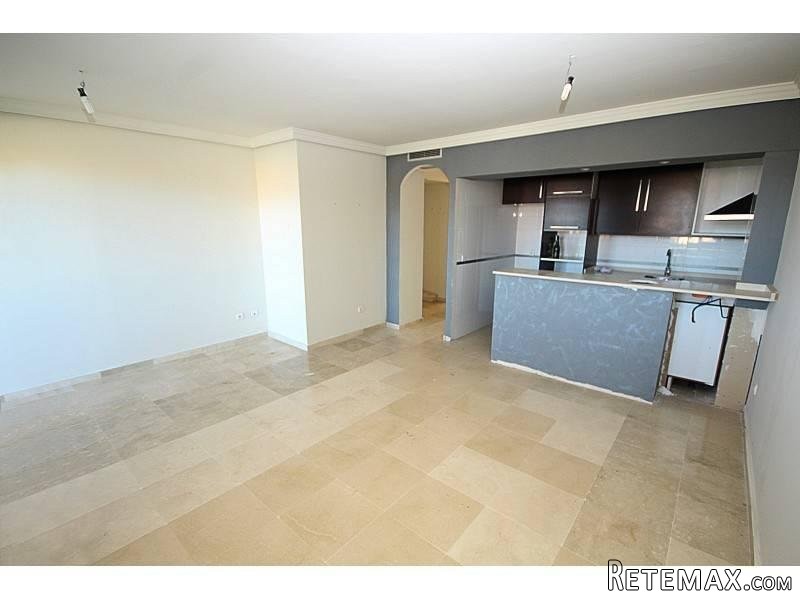 2 bedroom apartment for sale - 2