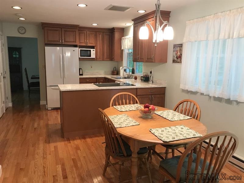 4 bedroom House For Sale: 71 Scout Hill.. - 2
