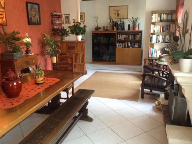 5 bedroom Town House For Sale: 79000.. - 2